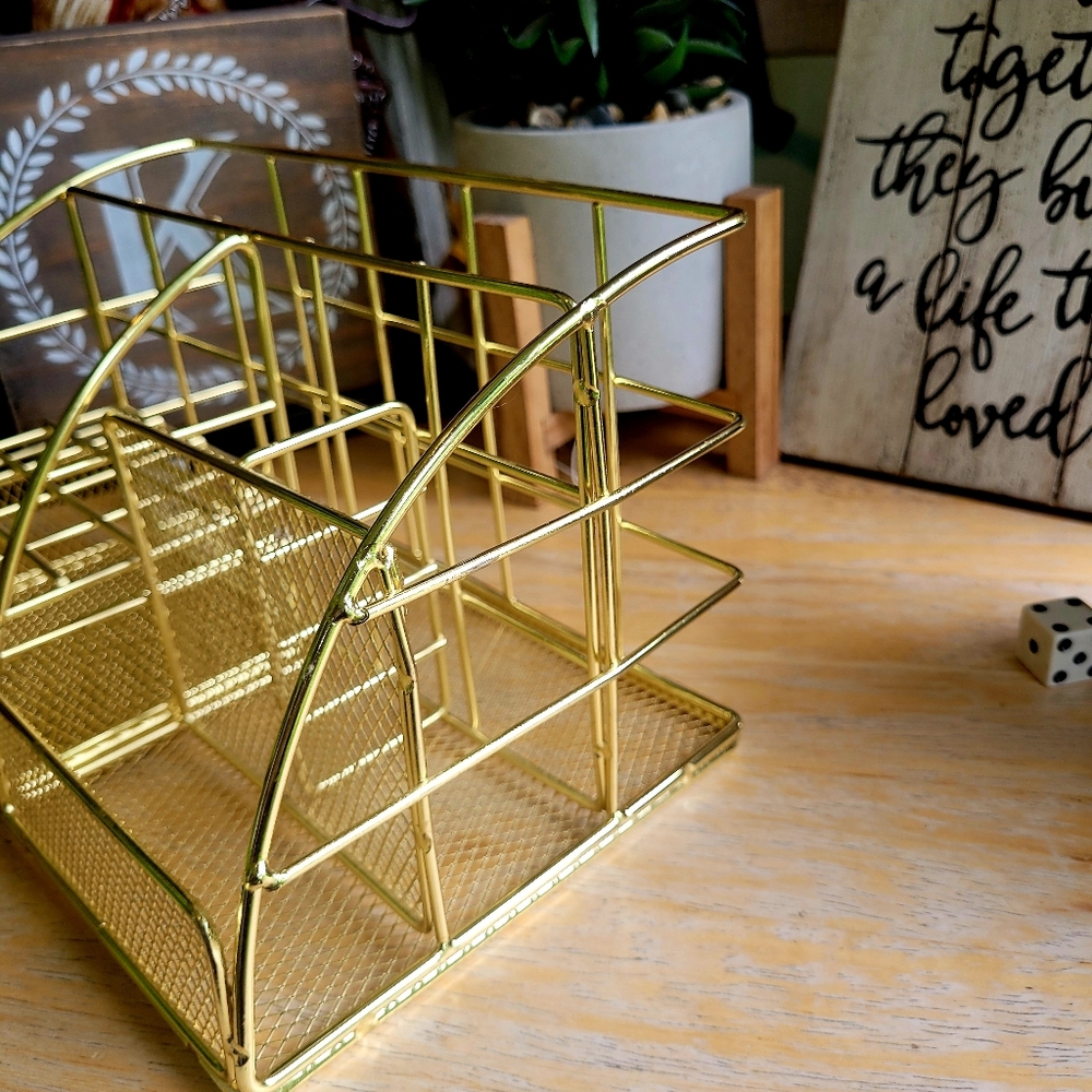 Golden Mesh Desktop Organizer